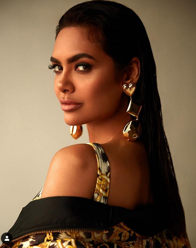 Esha Gupta Instagram Pics
